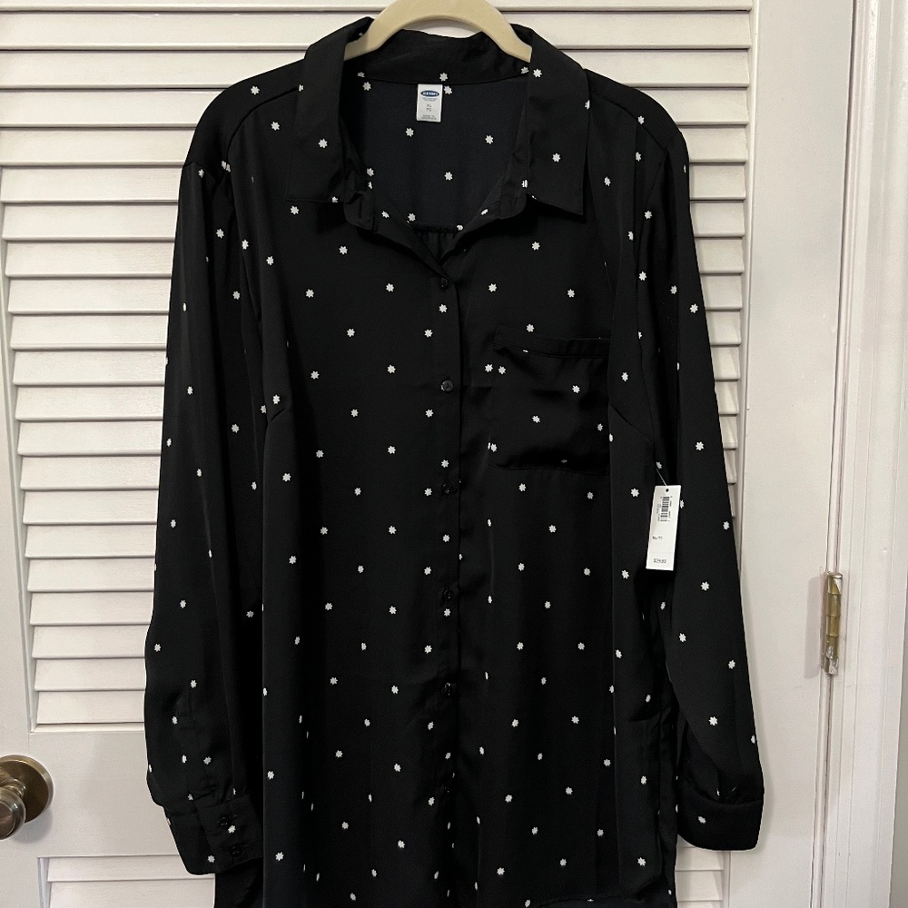 Old Navy Button Up NWT Extra Large